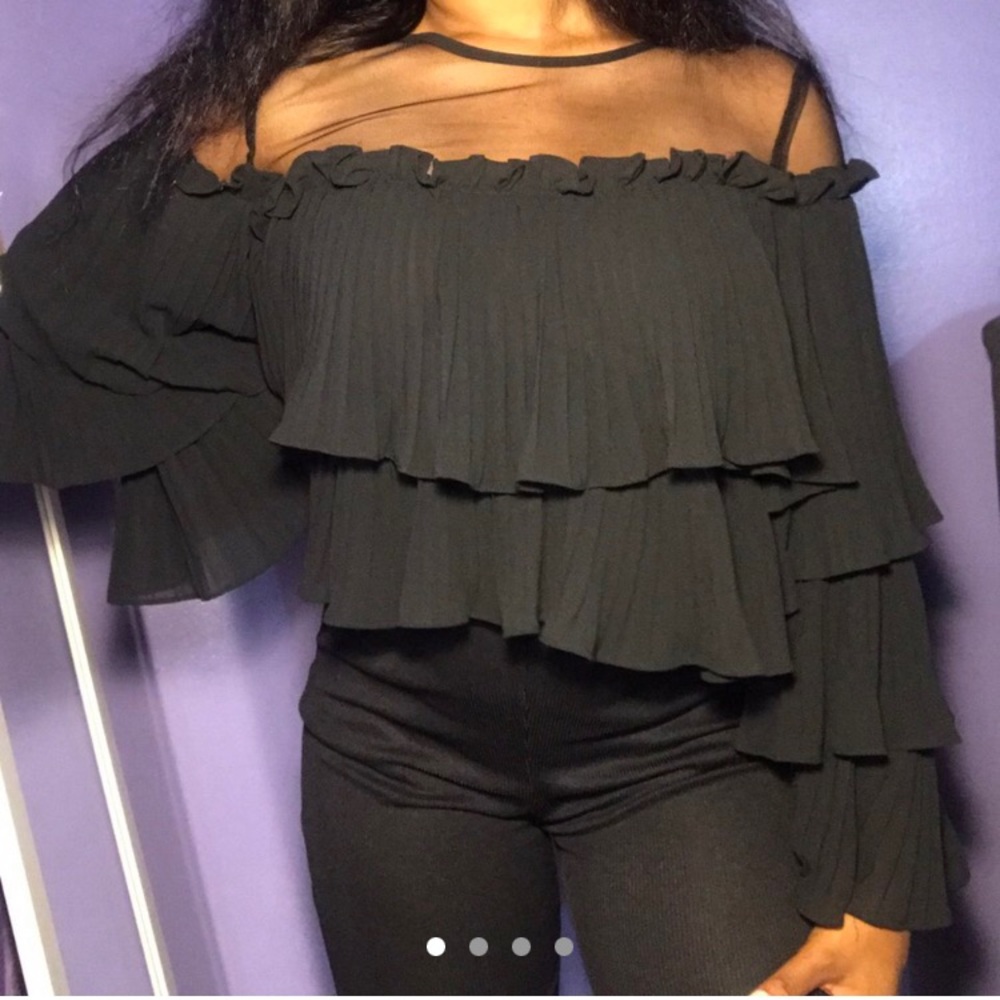 BLACK LAYERED + PLEATED MESH TOP